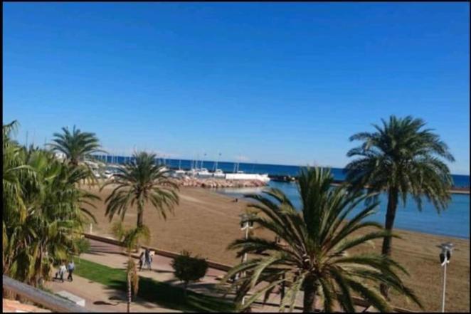 Beachfront Vila Valencia Kültér fotó